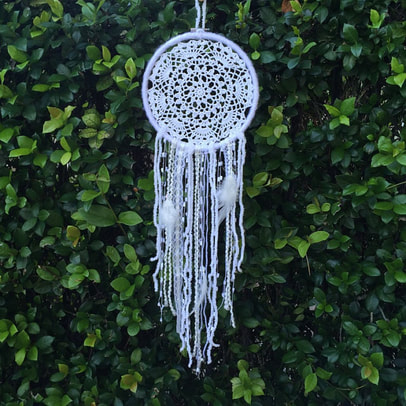     Quick shipping! Created this dream catcher featuring the white feathers. Absolutely love!!  Will be ordering more when I run out.  Running Bug Farm Review.